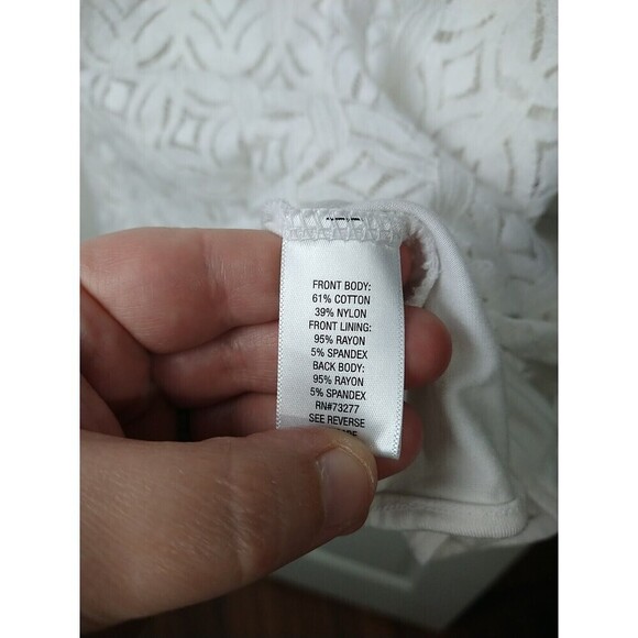 Croft  And Barrow White Lace Look Front Short Sleeve Blouse. Size 2X - Picture 8 of 10